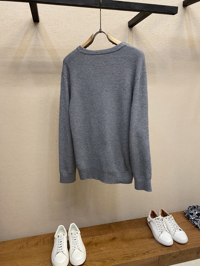 Gvc*1 sweaters